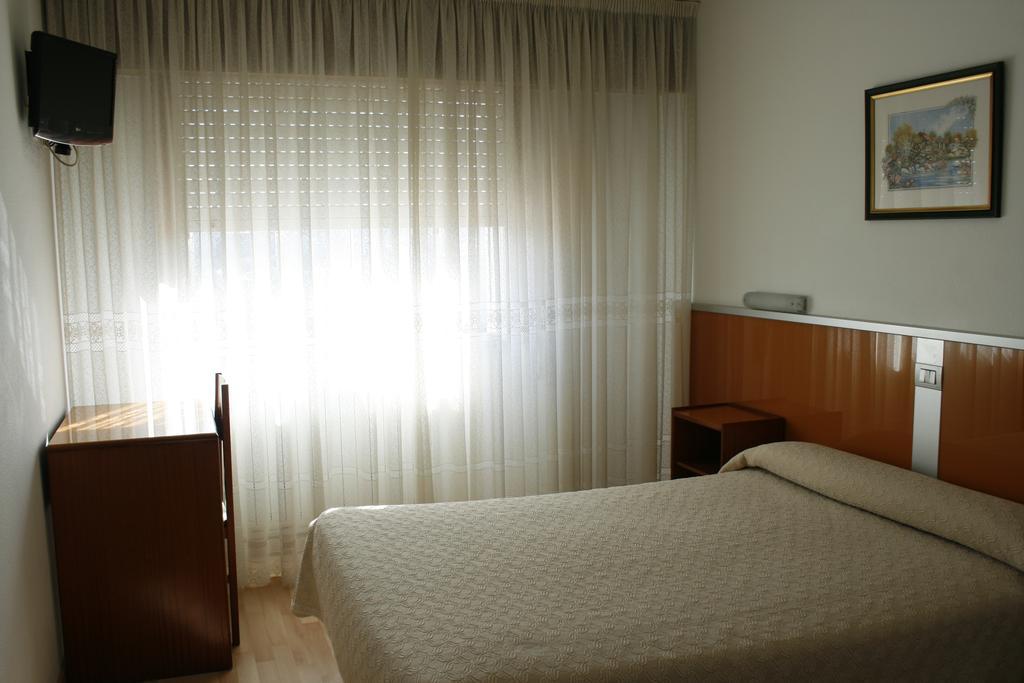 Hostal Liste Station ア・コルーニャ 部屋 写真